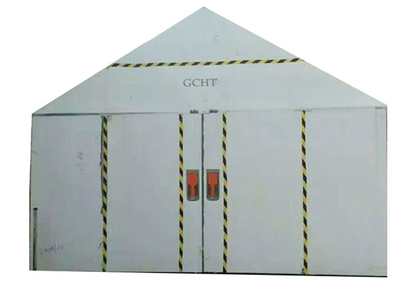 步入式復(fù)合鹽霧試驗(yàn)室(圖1) 步入式復(fù)合鹽霧試驗(yàn)室(圖1)